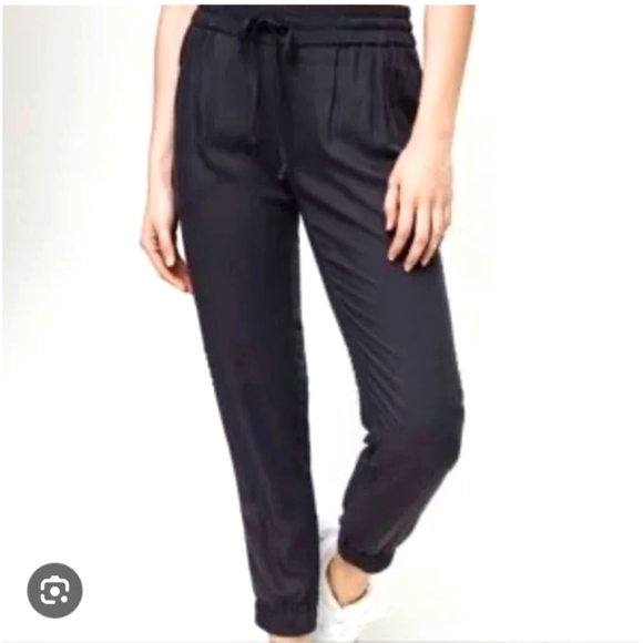 TNA joggers - Picture 1 of 5